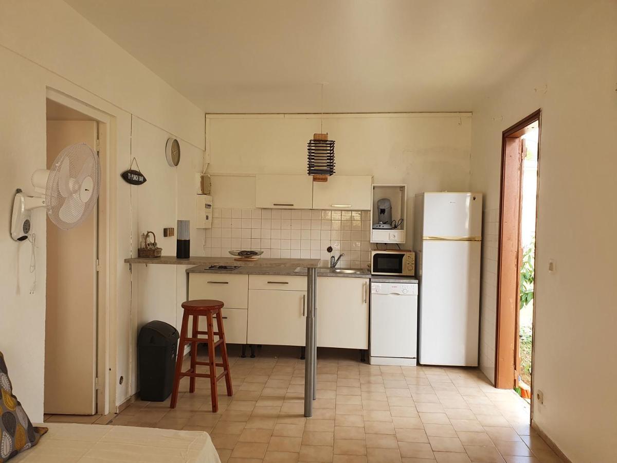 Hébergement de vacances Les Ti Kaz A Papé Choisissez Avec Ou Sans Piscine *
